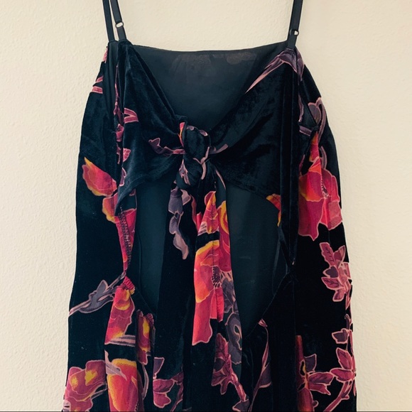 Formal Cocktail Flowered Suede Tie Back Dress - Picture 4 of 5